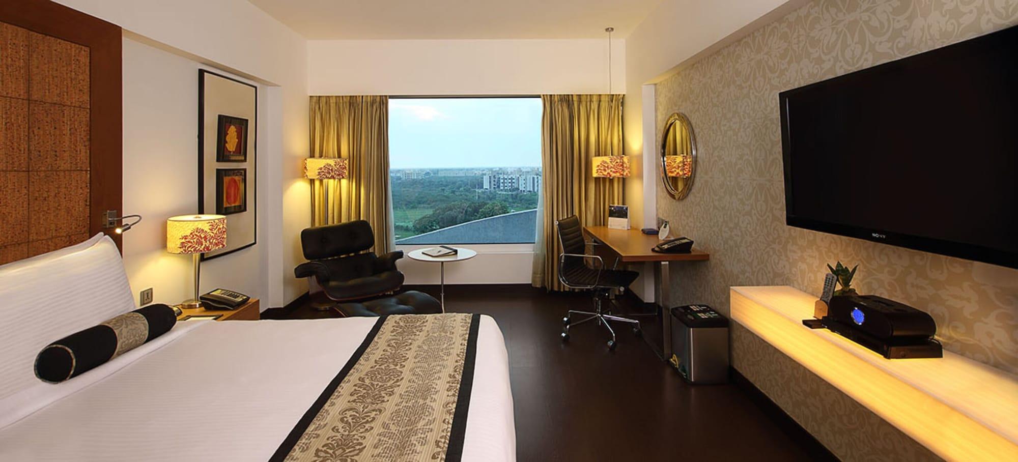 Fortune Select Sg Highway, Ahmedabad - Member Itc Hotels' Group Exterior photo