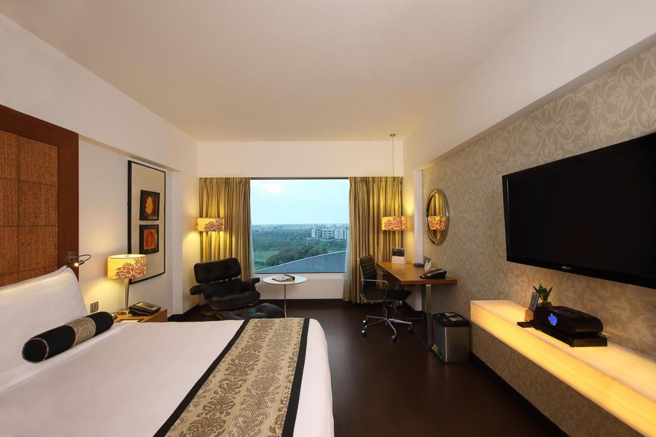 Fortune Select Sg Highway, Ahmedabad - Member Itc Hotels' Group Exterior photo