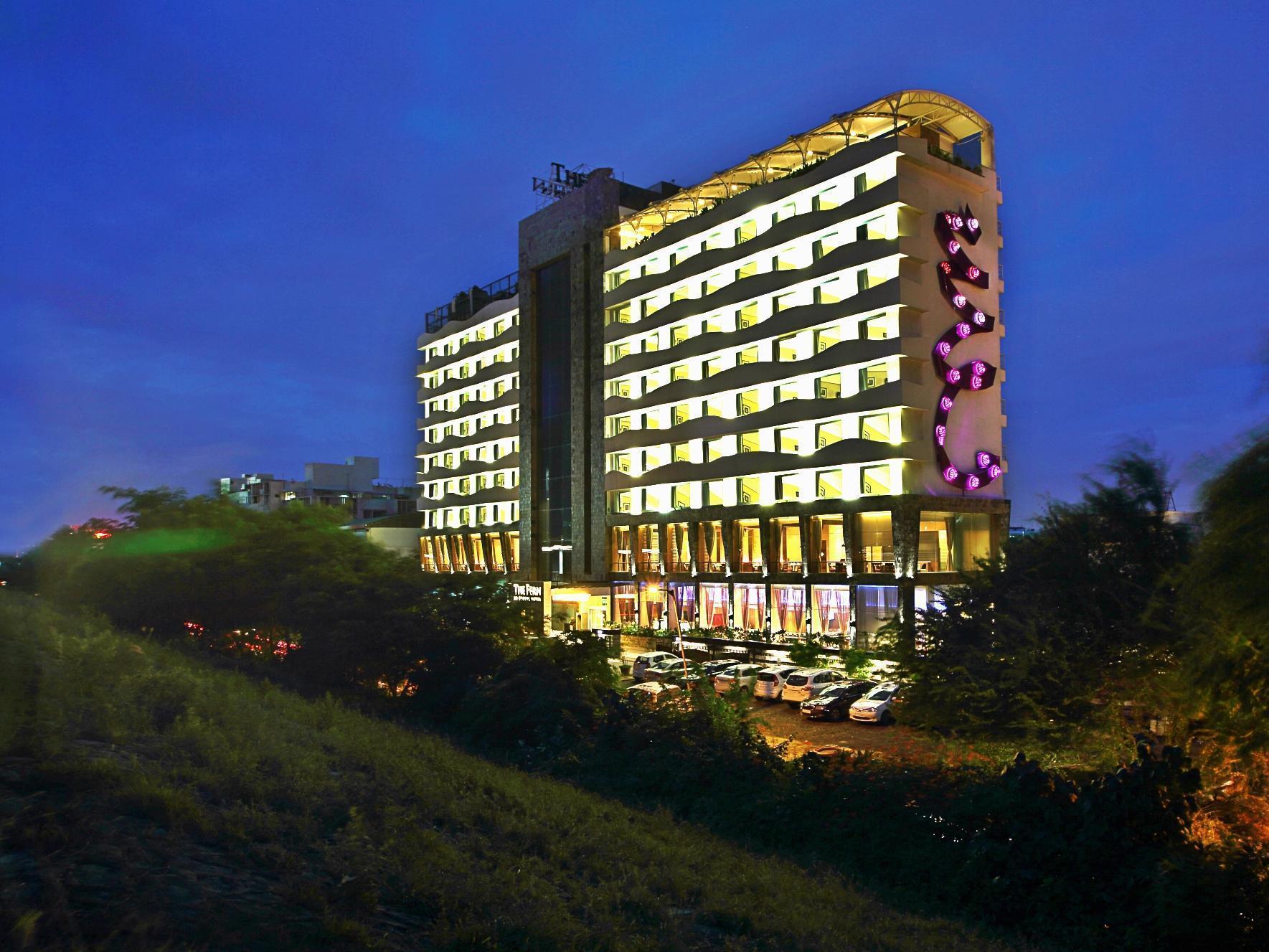 Fortune Select Sg Highway, Ahmedabad - Member Itc Hotels' Group Exterior photo