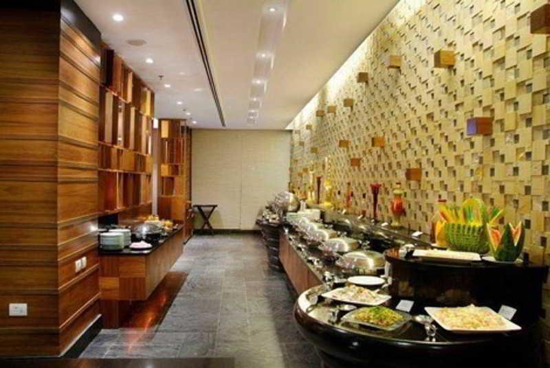 Fortune Select Sg Highway, Ahmedabad - Member Itc Hotels' Group Exterior photo